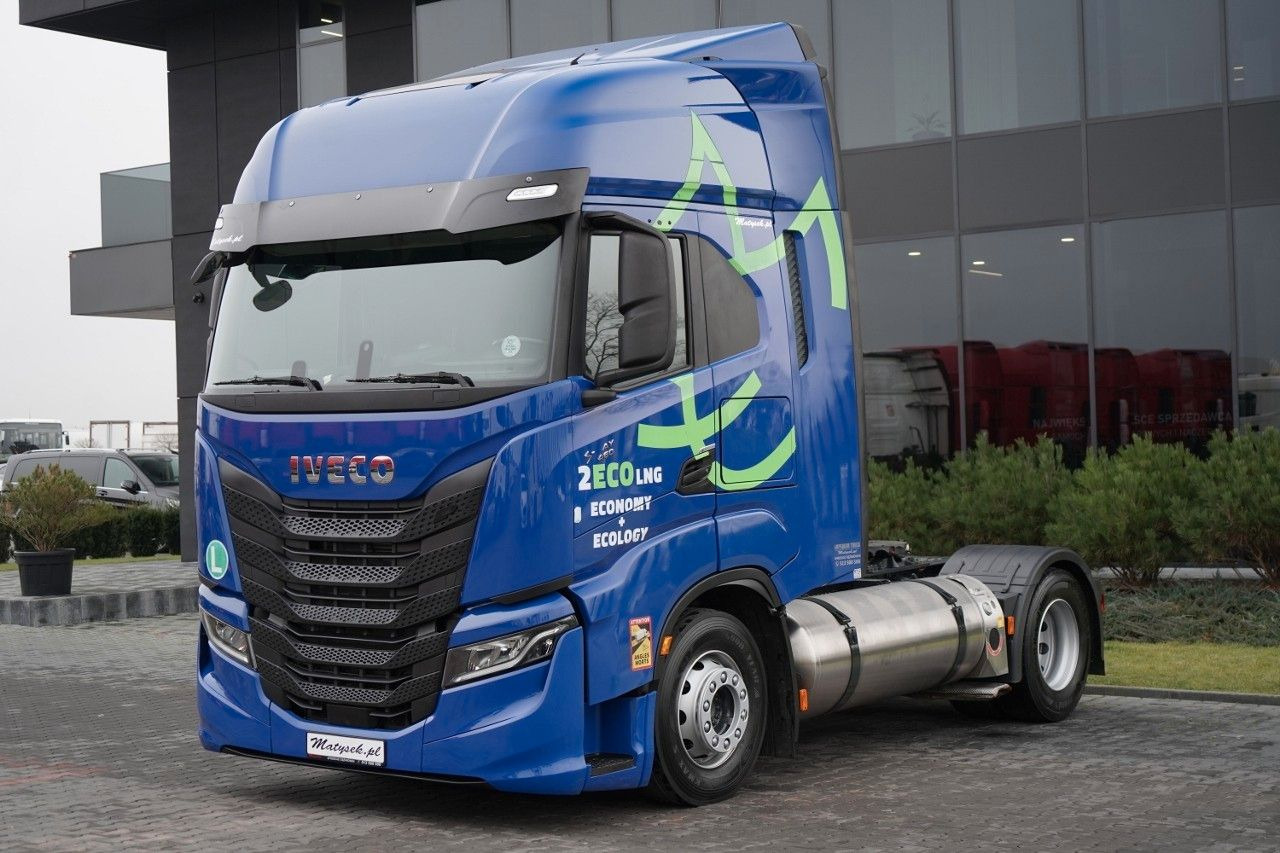 Iveco S-WAY / 460 / RETARDER / LNG - Ciągnik siodłowy: zdjęcie 4 Iveco S-WAY / 460 / RETARDER / LNG - Ciągnik siodłowy: zdjęcie 4