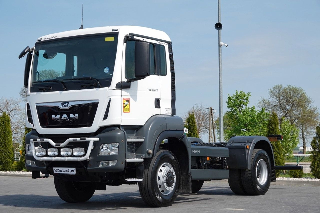 MAN TGS 18.420 / 4X4 / RAMA DŁ. 5,6 M / NAVI / DO Z - Ciągnik siodłowy: zdjęcie 1 MAN TGS 18.420 / 4X4 / RAMA DŁ. 5,6 M / NAVI / DO Z - Ciągnik siodłowy: zdjęcie 1