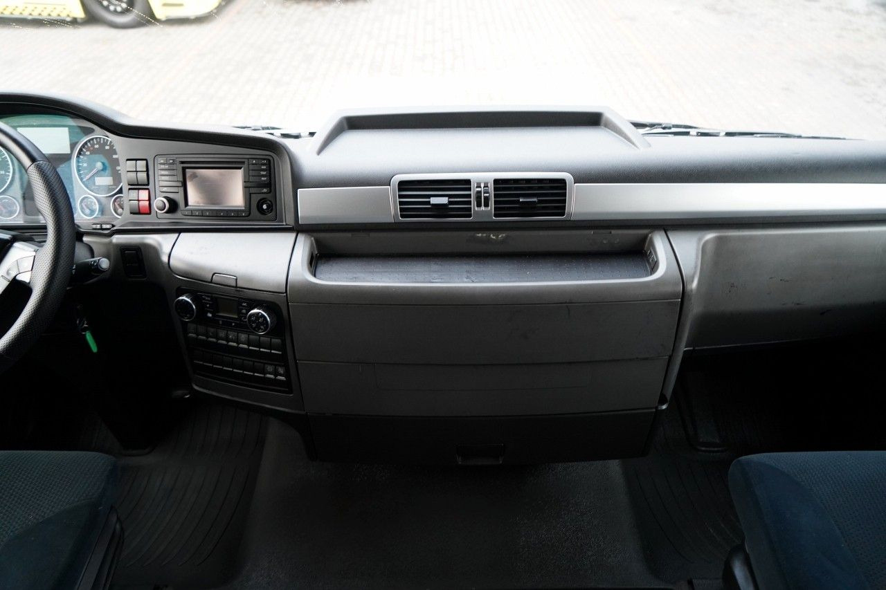 Ciągnik siodłowy MAN TGX 18. 440 / XLX / RETARDER /: zdjęcie 30