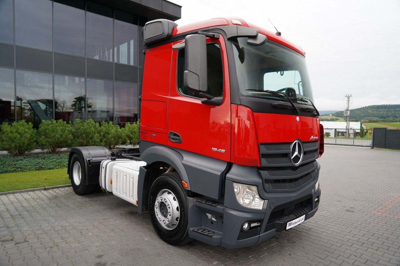Mercedes-Benz ACTROS 1845 / HYDRAULIKA / NISKA KABINA / EURO - Ciągnik siodłowy: zdjęcie 5 Mercedes-Benz ACTROS 1845 / HYDRAULIKA / NISKA KABINA / EURO - Ciągnik siodłowy: zdjęcie 5