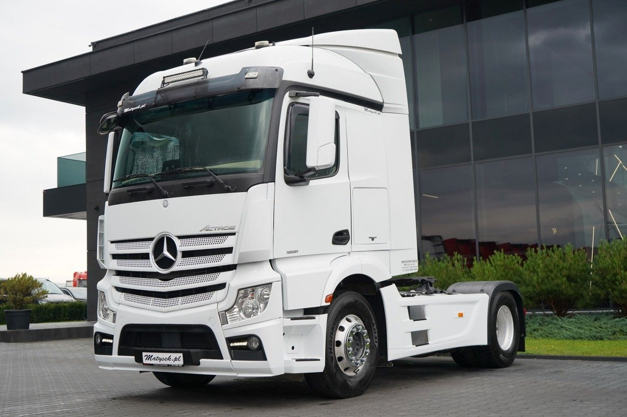 Mercedes-Benz ACTROS 1851 / HYDRAULIKA / STREAM SPACE / ALUFEL - Ciągnik siodłowy: zdjęcie 4 Mercedes-Benz ACTROS 1851 / HYDRAULIKA / STREAM SPACE / ALUFEL - Ciągnik siodłowy: zdjęcie 4