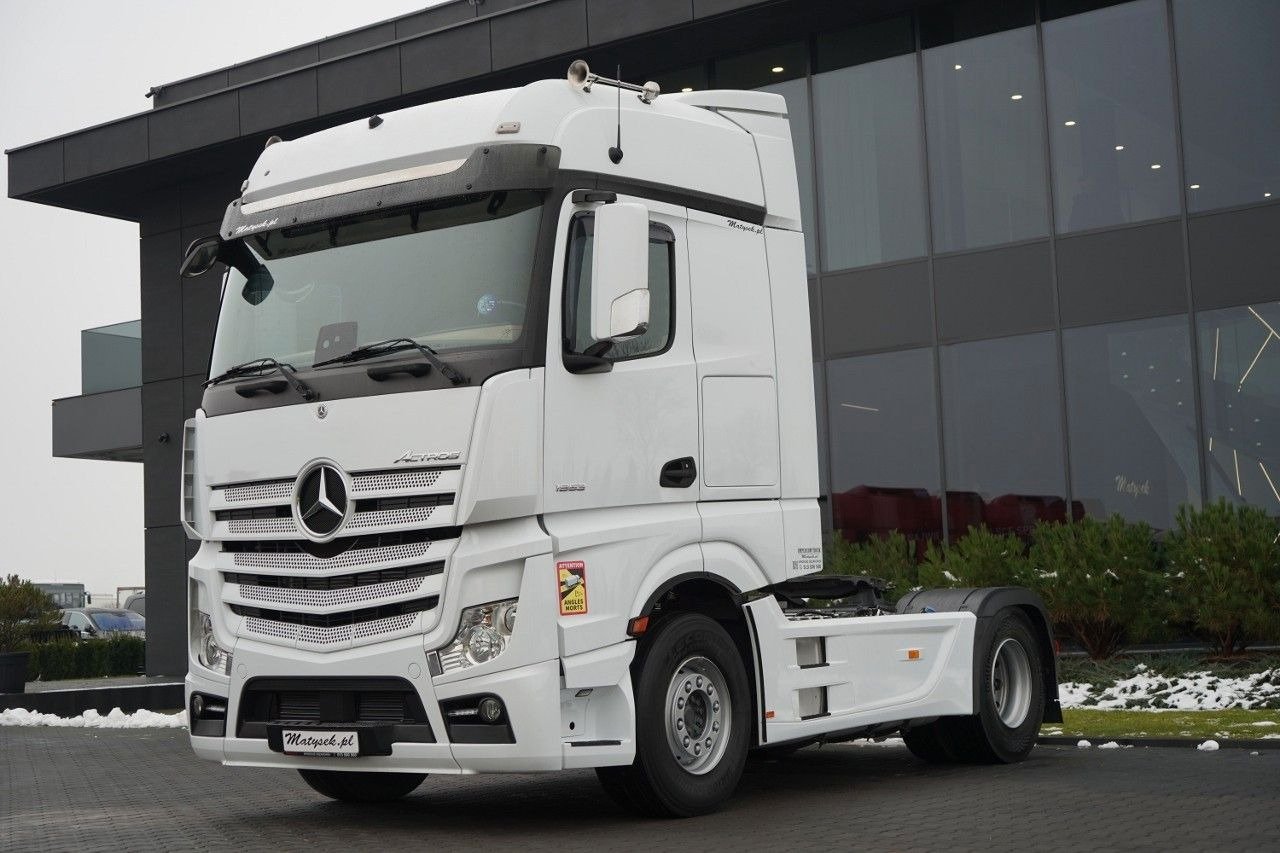 Mercedes-Benz ACTROS 1853 / HYDRAULIKA / RETARDER / BIG SPACE - Ciągnik siodłowy: zdjęcie 1 Mercedes-Benz ACTROS 1853 / HYDRAULIKA / RETARDER / BIG SPACE - Ciągnik siodłowy: zdjęcie 1