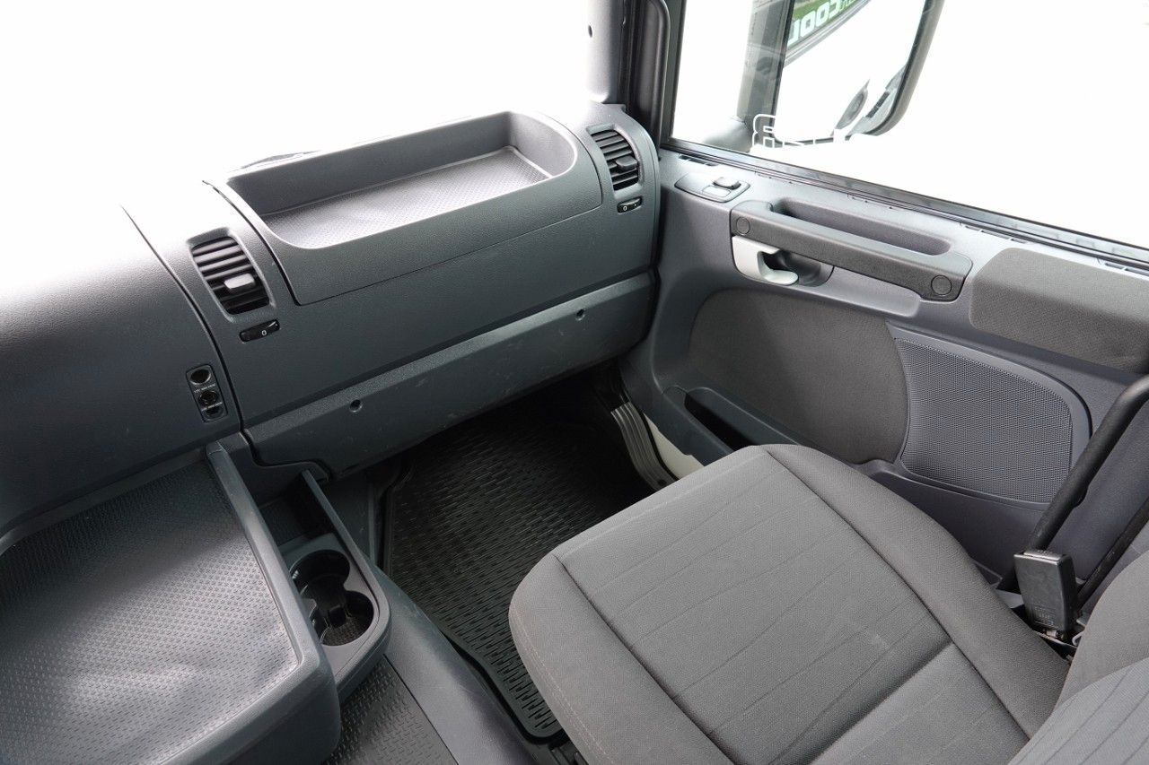 Ciągnik siodłowy Scania G 440 / RETARDER / ALUFELGI / SPROWADZONA: zdjęcie 16 Ciągnik siodłowy Scania G 440 / RETARDER / ALUFELGI / SPROWADZONA: zdjęcie 16