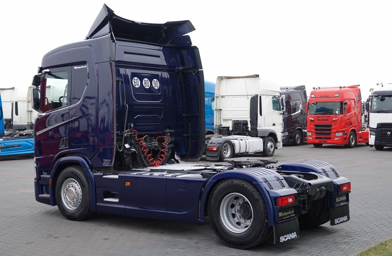 Scania R 450 / RETARDER / NISKA KABINA / PO KONTRAKCIE - Ciągnik siodłowy: zdjęcie 4 Scania R 450 / RETARDER / NISKA KABINA / PO KONTRAKCIE - Ciągnik siodłowy: zdjęcie 4