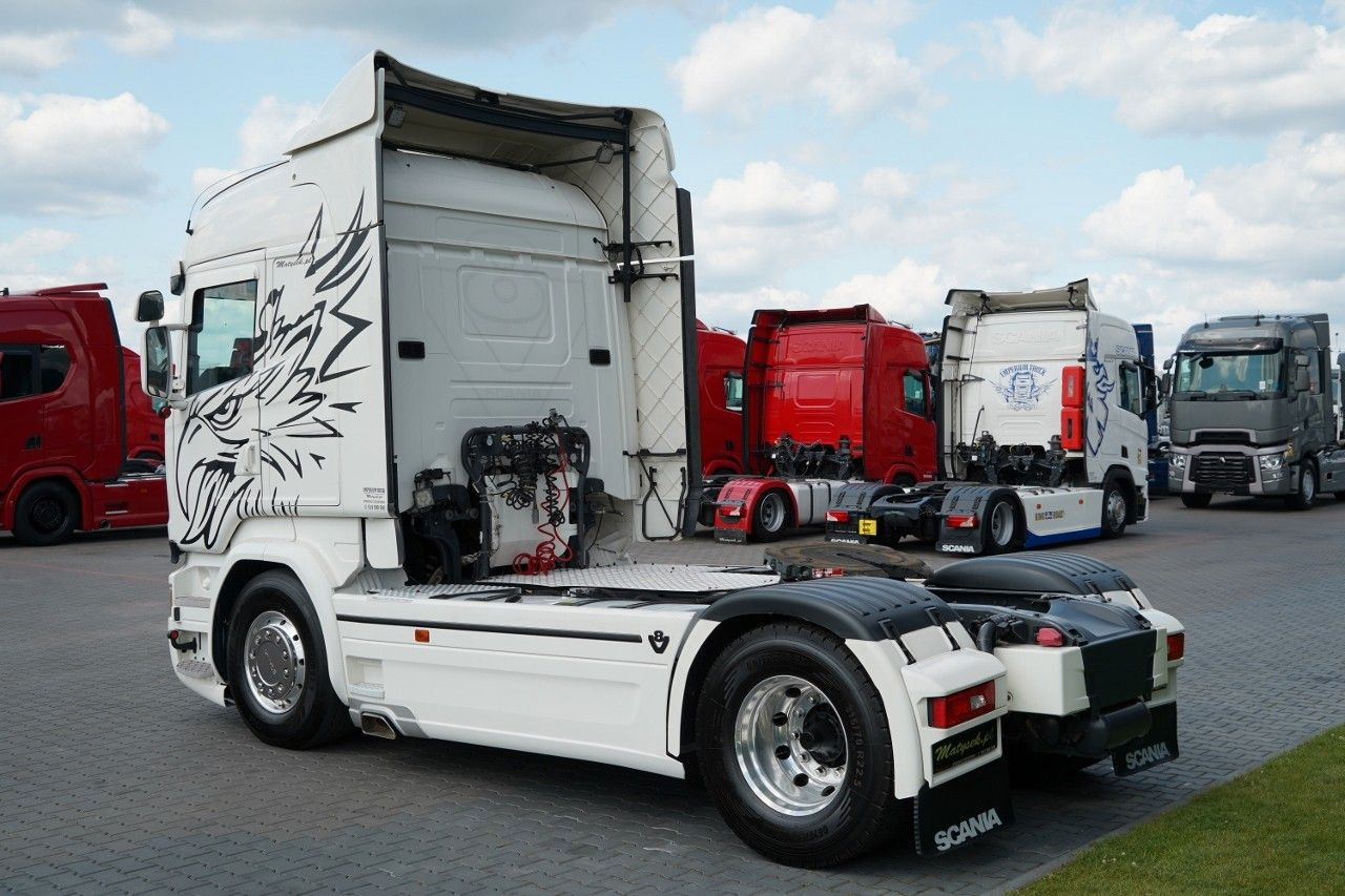 Scania R 580 / V8 / RETARDER / CAŁA NA PODUSZKACH - Ciągnik siodłowy: zdjęcie 4 Scania R 580 / V8 / RETARDER / CAŁA NA PODUSZKACH - Ciągnik siodłowy: zdjęcie 4