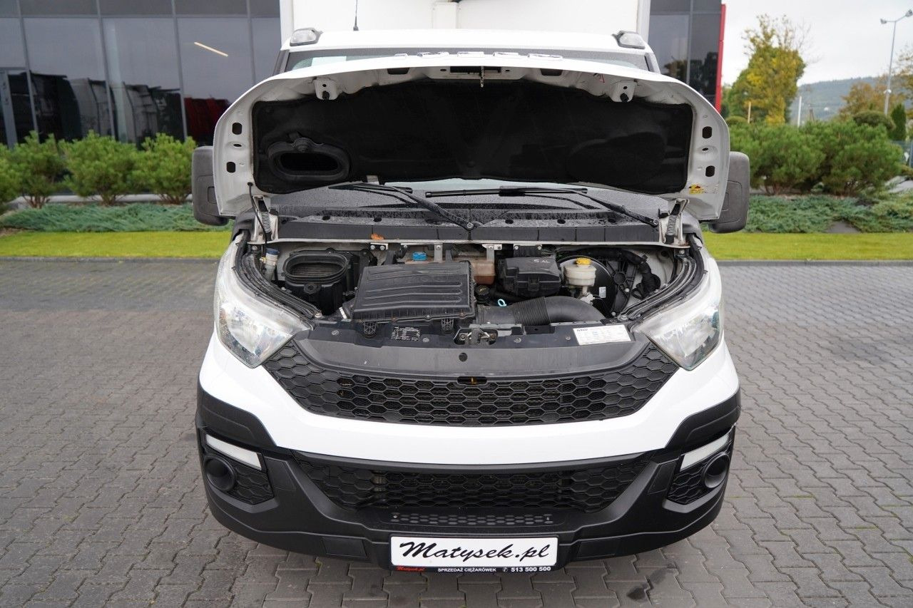 Samochód dostawczy chłodnia Iveco DAILY 35.120 / CHŁODNIA LAMBERET / AGREGAT CARRI: zdjęcie 17 Samochód dostawczy chłodnia Iveco DAILY 35.120 / CHŁODNIA LAMBERET / AGREGAT CARRI: zdjęcie 17