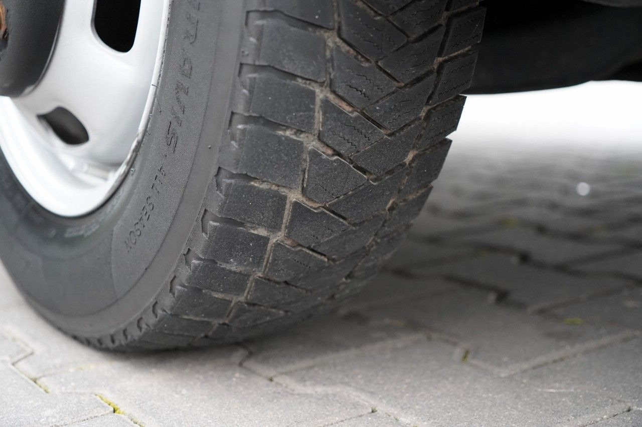 Samochód dostawczy chłodnia Iveco DAILY 35.120 / CHŁODNIA LAMBERET / AGREGAT CARRI: zdjęcie 11 Samochód dostawczy chłodnia Iveco DAILY 35.120 / CHŁODNIA LAMBERET / AGREGAT CARRI: zdjęcie 11