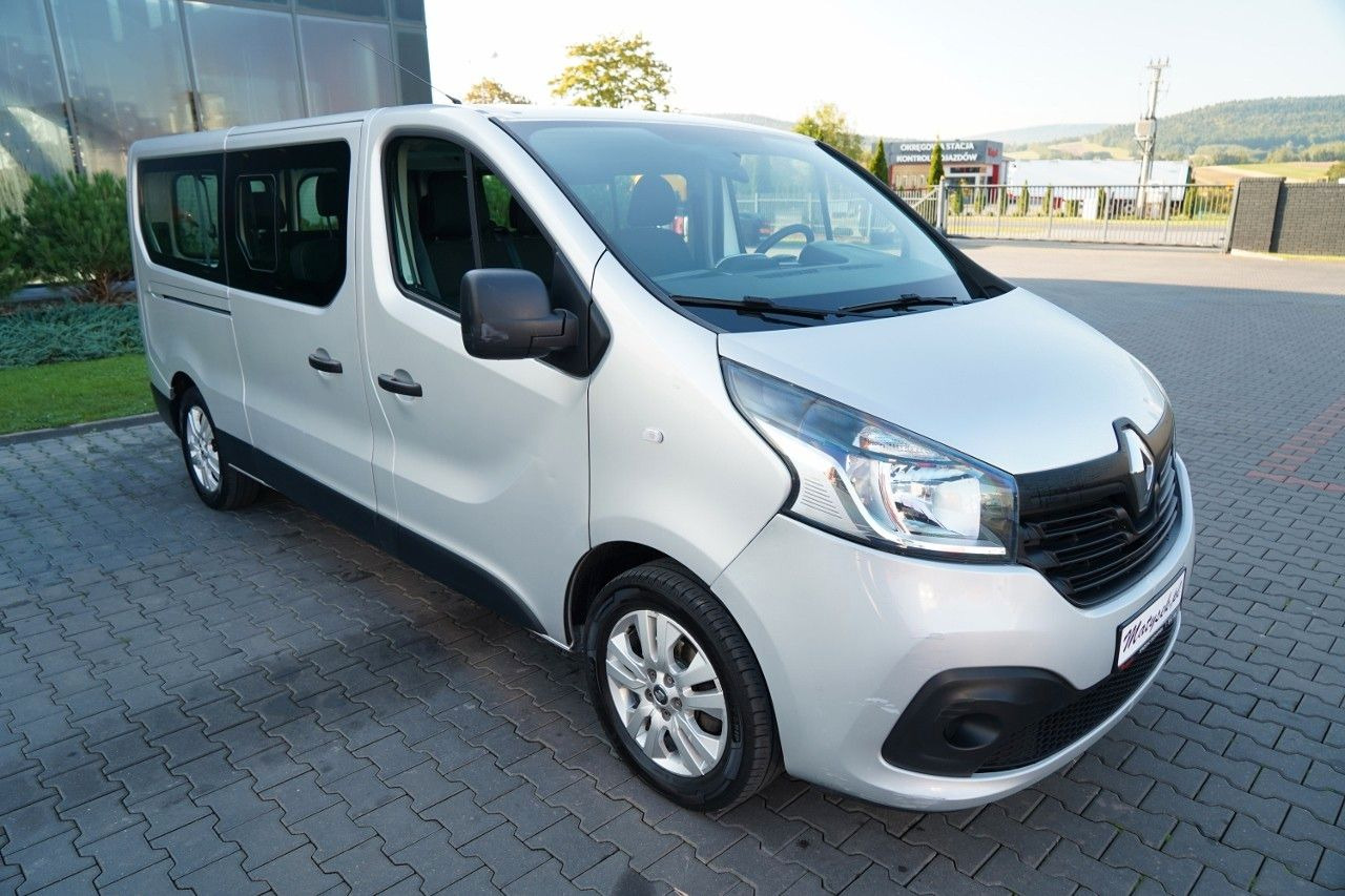 Renault TRAFIC 125 DCI / BUS / 9 MIEJSC / 2017 ROK / PO - Mikrobus: zdjęcie 5 Renault TRAFIC 125 DCI / BUS / 9 MIEJSC / 2017 ROK / PO - Mikrobus: zdjęcie 5