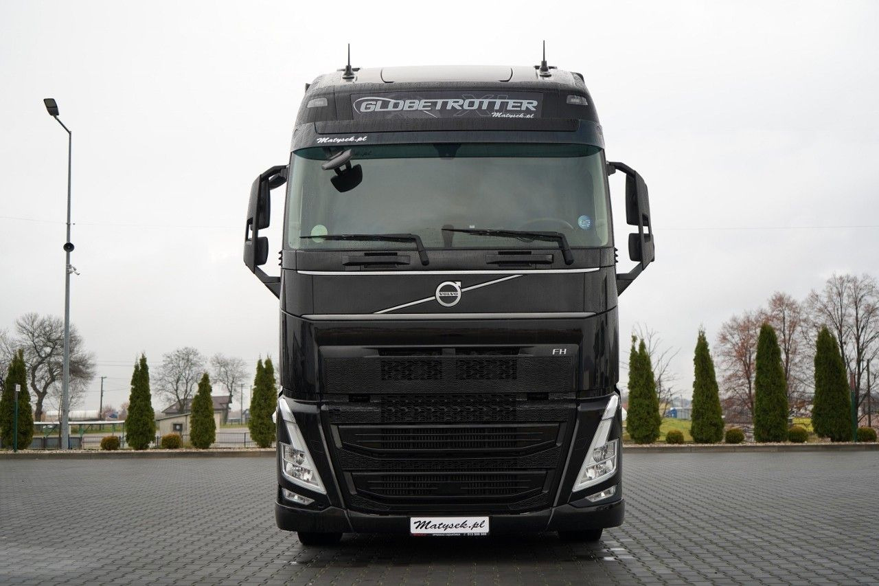 Volvo FH 460 / 6x2 / FIRANKA- 7,7 m / DACH PODNOSZONY - Samochód ciężarowy plandeka: zdjęcie 2 Volvo FH 460 / 6x2 / FIRANKA- 7,7 m / DACH PODNOSZONY - Samochód ciężarowy plandeka: zdjęcie 2