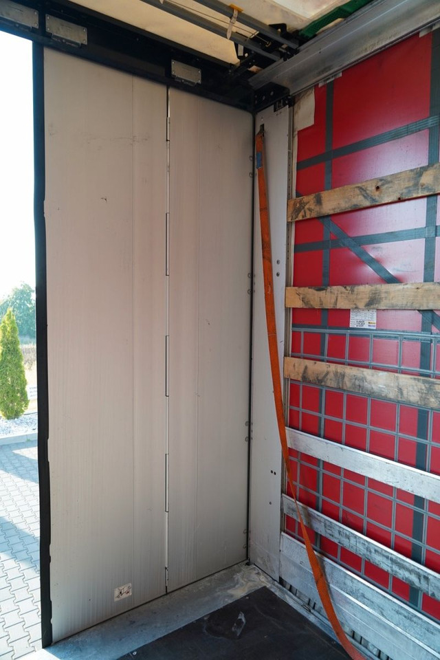 Samochód ciężarowy plandeka Volvo FH 460 / FIRANKA / 6x2 / PODNOSZONY DACH / I-PAR: zdjęcie 10 Samochód ciężarowy plandeka Volvo FH 460 / FIRANKA / 6x2 / PODNOSZONY DACH / I-PAR: zdjęcie 10