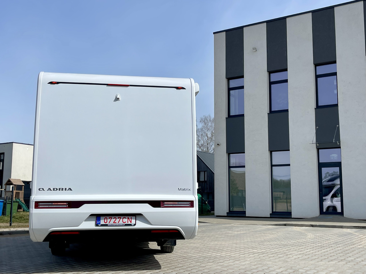 ADRIA Matrix 670 SL - Kamper półintegra: zdjęcie 5 ADRIA Matrix 670 SL - Kamper półintegra: zdjęcie 5