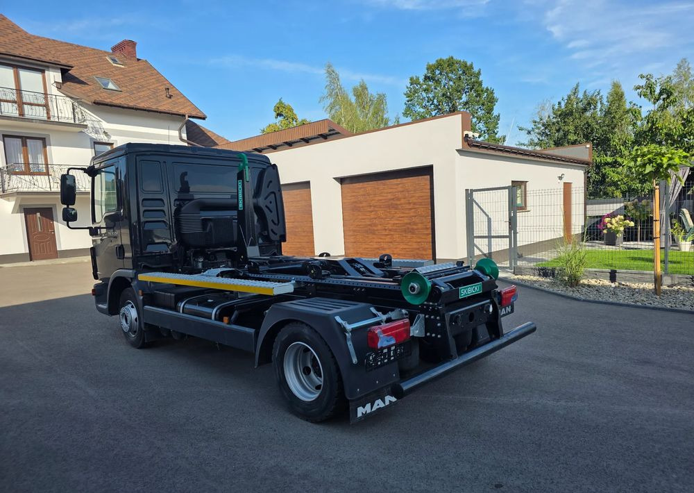 MAN TGL 12.250 nowe urządzenie hakowe SKIBICKI HKS 8/3300 ATEGO / TGM - Ciężarówka hakowiec: zdjęcie 3 MAN TGL 12.250 nowe urządzenie hakowe SKIBICKI HKS 8/3300 ATEGO / TGM - Ciężarówka hakowiec: zdjęcie 3