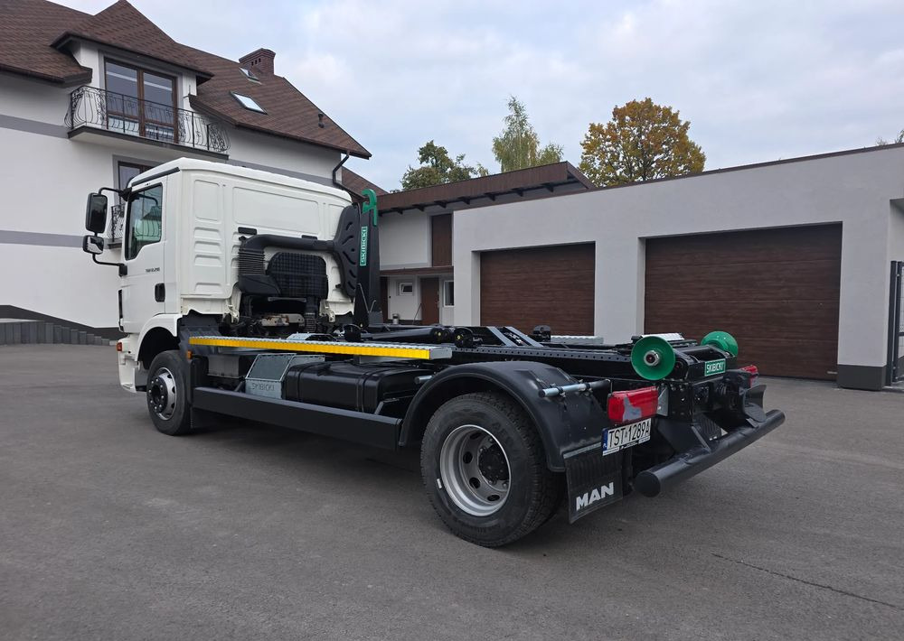 MAN TGM 12.290 - Ciężarówka hakowiec: zdjęcie 4 MAN TGM 12.290 - Ciężarówka hakowiec: zdjęcie 4