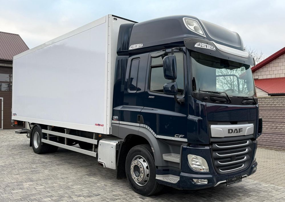 DAF CF 300 / E6 / ACC / SILNIK 10 837 cm3 / IZOTERMA+ WINDA/ 18 PALET / 2020ROK / RETARDER / SPROWADZONY / JAK NOWA - Samochód ciężarowy chłodnia: zdjęcie 2 DAF CF 300 / E6 / ACC / SILNIK 10 837 cm3 / IZOTERMA+ WINDA/ 18 PALET / 2020ROK / RETARDER / SPROWADZONY / JAK NOWA - Samochód ciężarowy chłodnia: zdjęcie 2