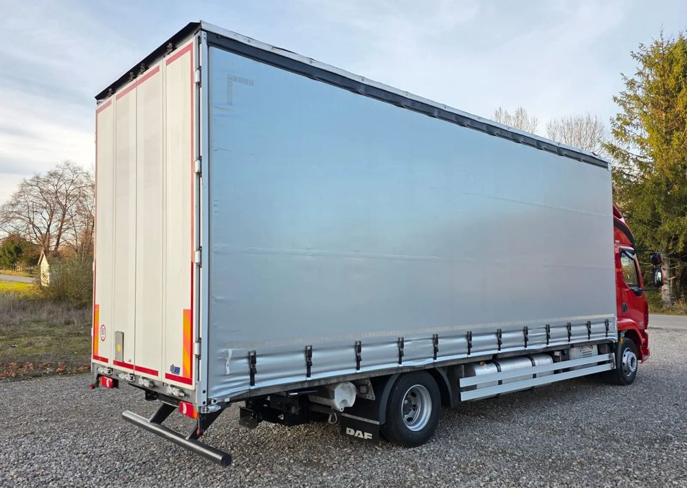 DAF LF 290 / WINDA / 16TON DMC / 3M WYSOKOŚĆ / JUMBO / FIRANKA / SYPIALKA / AUTOMAT / JEDEN WŁAŚCICIE / EURO 6 / 2017/ SPROWADZONY / 19 PALET / DUŻA ŁADOWNOŚĆ / - Samochód ciężarowy plandeka: zdjęcie 5 DAF LF 290 / WINDA / 16TON DMC / 3M WYSOKOŚĆ / JUMBO / FIRANKA / SYPIALKA / AUTOMAT / JEDEN WŁAŚCICIE / EURO 6 / 2017/ SPROWADZONY / 19 PALET / DUŻA ŁADOWNOŚĆ / - Samochód ciężarowy plandeka: zdjęcie 5