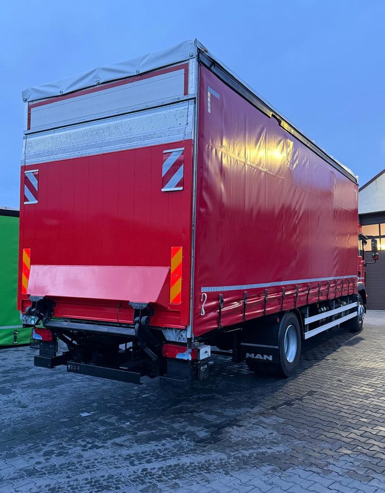 MAN TGM 15.250 / FIRANKA / 2018R / KLIMA POSTOJOWA /SPROWADZONY / 20 PALET / E6 / WINDA / - Samochód ciężarowy plandeka: zdjęcie 5 MAN TGM 15.250 / FIRANKA / 2018R / KLIMA POSTOJOWA /SPROWADZONY / 20 PALET / E6 / WINDA / - Samochód ciężarowy plandeka: zdjęcie 5