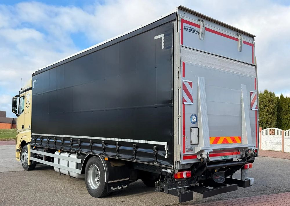 Mercedes-Benz ACTROS 1846 / FIRANKA / WINDA / 18 EUROPALET / AUTOMAT / Z NIEMIEC / 2019 / PRZEBIEG 370 TYŚ KM - Samochód ciężarowy plandeka: zdjęcie 4 Mercedes-Benz ACTROS 1846 / FIRANKA / WINDA / 18 EUROPALET / AUTOMAT / Z NIEMIEC / 2019 / PRZEBIEG 370 TYŚ KM - Samochód ciężarowy plandeka: zdjęcie 4
