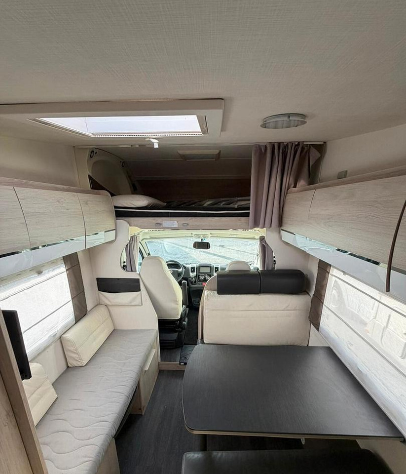 Challenger C 256 - Kamper z alkową: zdjęcie 5 Challenger C 256 - Kamper z alkową: zdjęcie 5