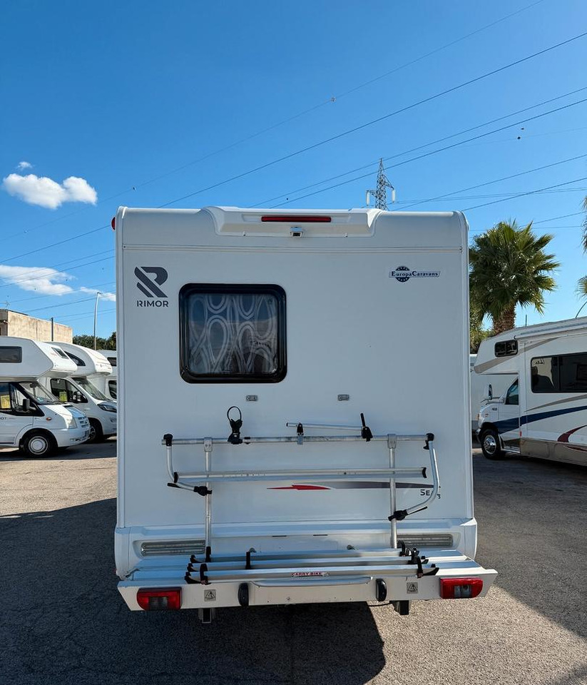 Rimor SEAL 3 - Kamper z alkową: zdjęcie 5 Rimor SEAL 3 - Kamper z alkową: zdjęcie 5
