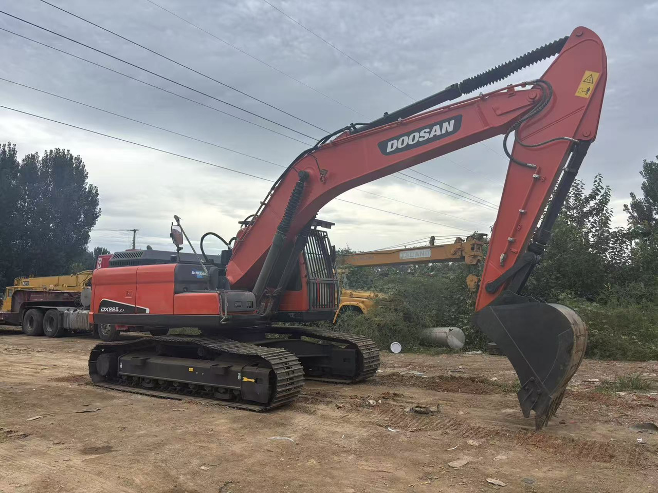 DOOSAN DX225LCA - Koparka gąsienicowa: zdjęcie 2 DOOSAN DX225LCA - Koparka gąsienicowa: zdjęcie 2