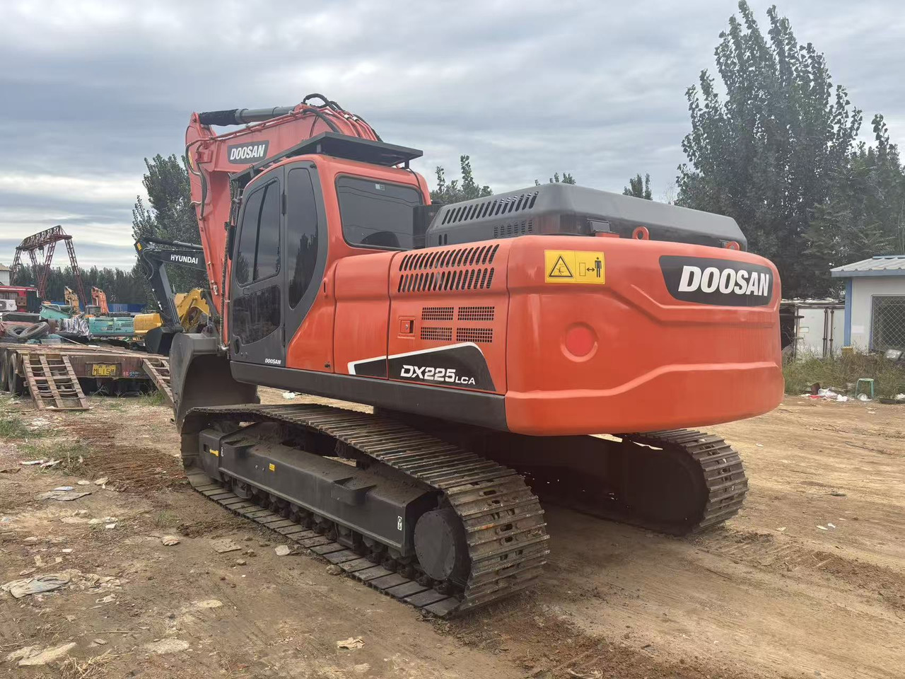 DOOSAN DX225LCA - Koparka gąsienicowa: zdjęcie 4 DOOSAN DX225LCA - Koparka gąsienicowa: zdjęcie 4