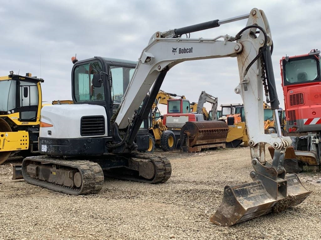 Bobcat E 60 - Minikoparka: zdjęcie 5 Bobcat E 60 - Minikoparka: zdjęcie 5