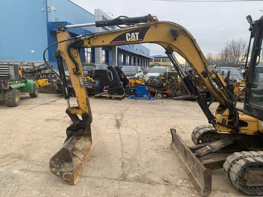CAT 302.5 - Minikoparka: zdjęcie 4 CAT 302.5 - Minikoparka: zdjęcie 4