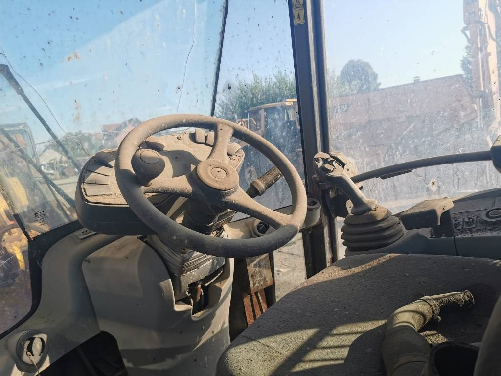 CAT TH 360 B - Ładowarka teleskopowa: zdjęcie 3 CAT TH 360 B - Ładowarka teleskopowa: zdjęcie 3