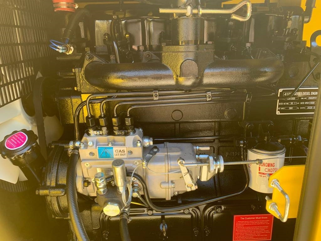 Compal VG-R30 - Generator budowlany: zdjęcie 3 Compal VG-R30 - Generator budowlany: zdjęcie 3