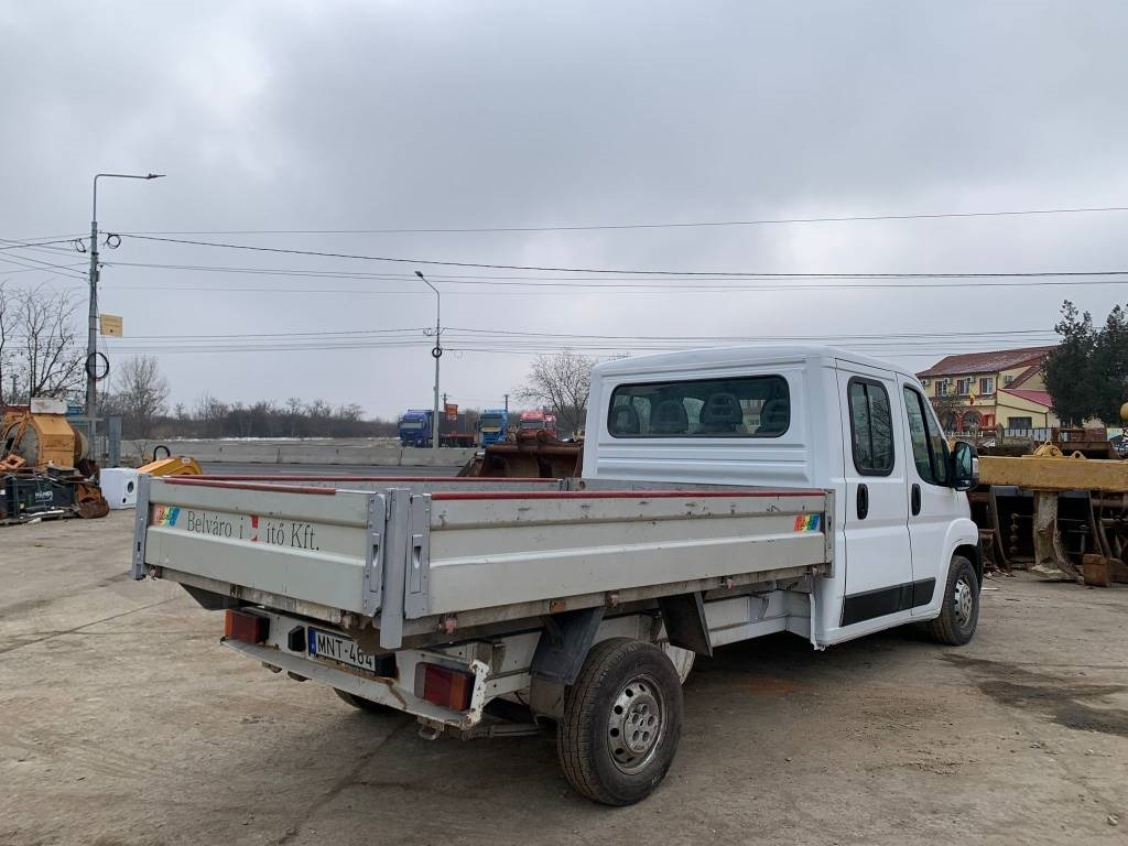 Fiat Ducato - Samochód dostawczy skrzyniowy: zdjęcie 5 Fiat Ducato - Samochód dostawczy skrzyniowy: zdjęcie 5