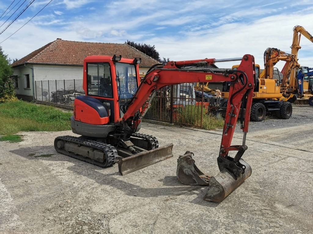Kubota U 35-3 - Minikoparka: zdjęcie 2 Kubota U 35-3 - Minikoparka: zdjęcie 2