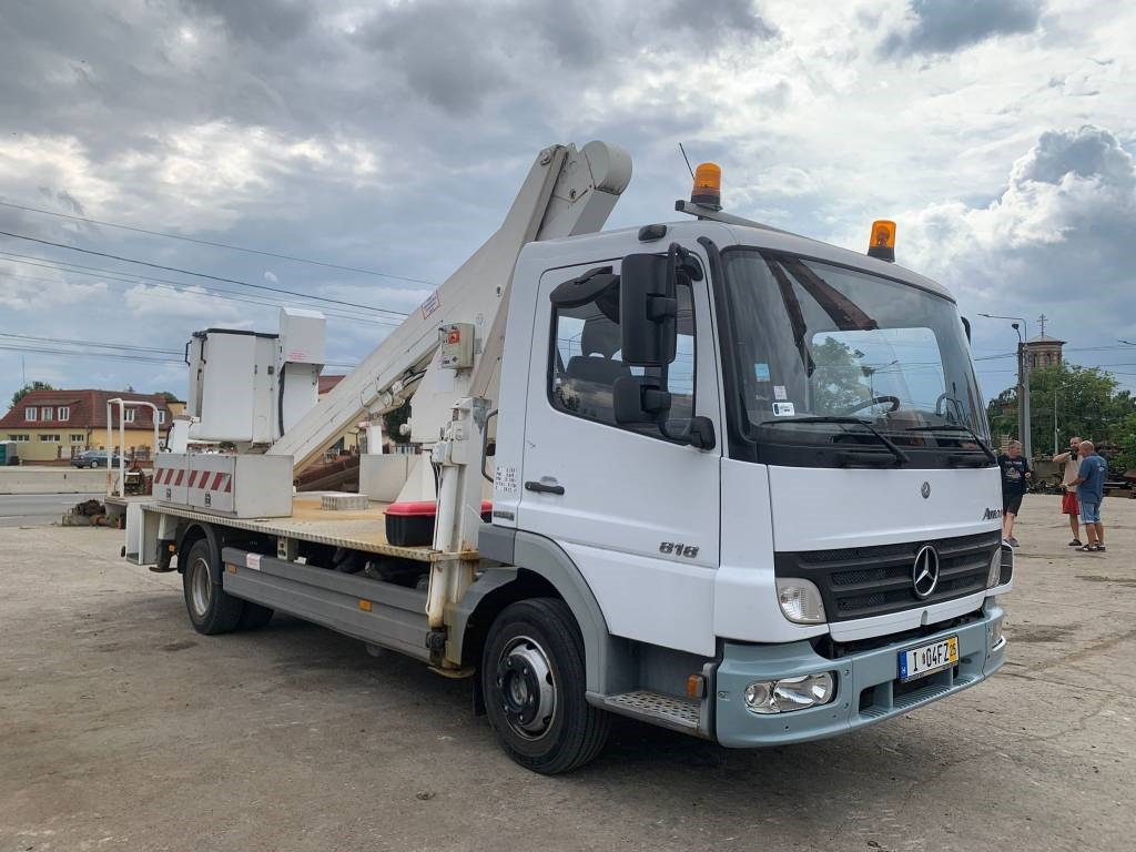 Mercedes-Benz Atego 818 - Podnośnik koszowy w samochody ciężarowe: zdjęcie 5 Mercedes-Benz Atego 818 - Podnośnik koszowy w samochody ciężarowe: zdjęcie 5