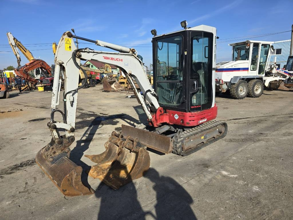 Takeuchi TB 23 R - Minikoparka: zdjęcie 1 Takeuchi TB 23 R - Minikoparka: zdjęcie 1