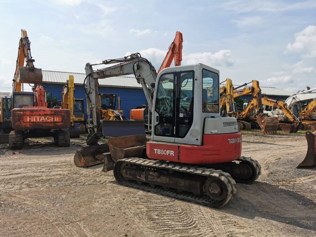 Takeuchi TB80FR - Minikoparka: zdjęcie 3 Takeuchi TB80FR - Minikoparka: zdjęcie 3