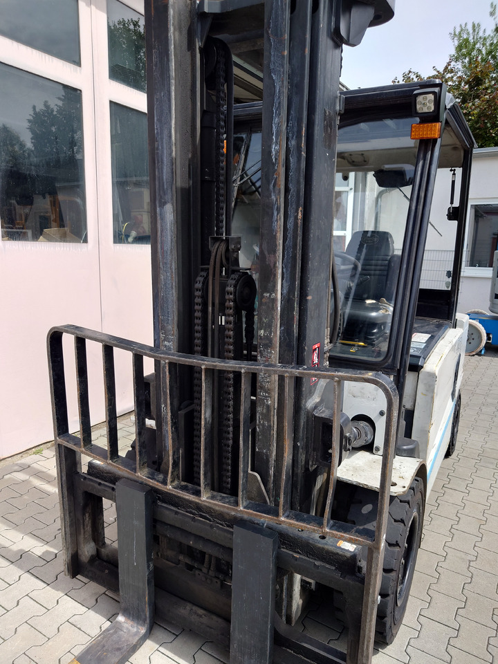 Hyundai 40B-9 - Wózek widłowy elektryczny: zdjęcie 4 Hyundai 40B-9 - Wózek widłowy elektryczny: zdjęcie 4