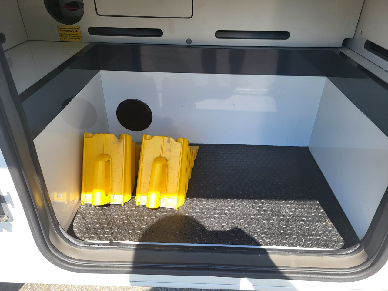 Kamper integra NIESMANN + BISCHOFF 920: zdjęcie 19 Kamper integra NIESMANN + BISCHOFF 920: zdjęcie 19