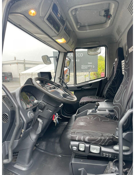 Samochód ciężarowy chłodnia Iveco ML120E25: zdjęcie 8