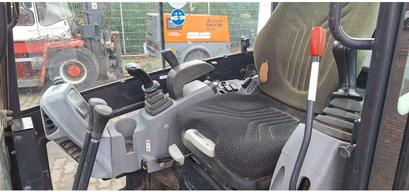 Kubota KX018-4 - Minikoparka: zdjęcie 5 Kubota KX018-4 - Minikoparka: zdjęcie 5