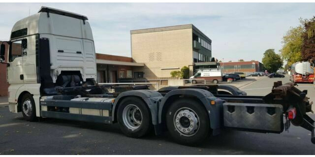 MAN 26.440 TGA BDF 6x2 German Truck - Samochód ciężarowe pod zabudowę: zdjęcie 4 MAN 26.440 TGA BDF 6x2 German Truck - Samochód ciężarowe pod zabudowę: zdjęcie 4