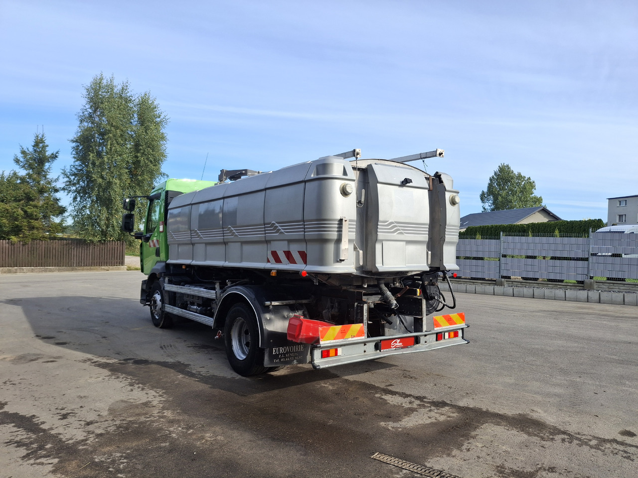 RENAULT D16 Polewaczka Karcher Straßenwaschanlage Euro 6 - Komunalne/ Specjalistyczne: zdjęcie 4 RENAULT D16 Polewaczka Karcher Straßenwaschanlage Euro 6 - Komunalne/ Specjalistyczne: zdjęcie 4