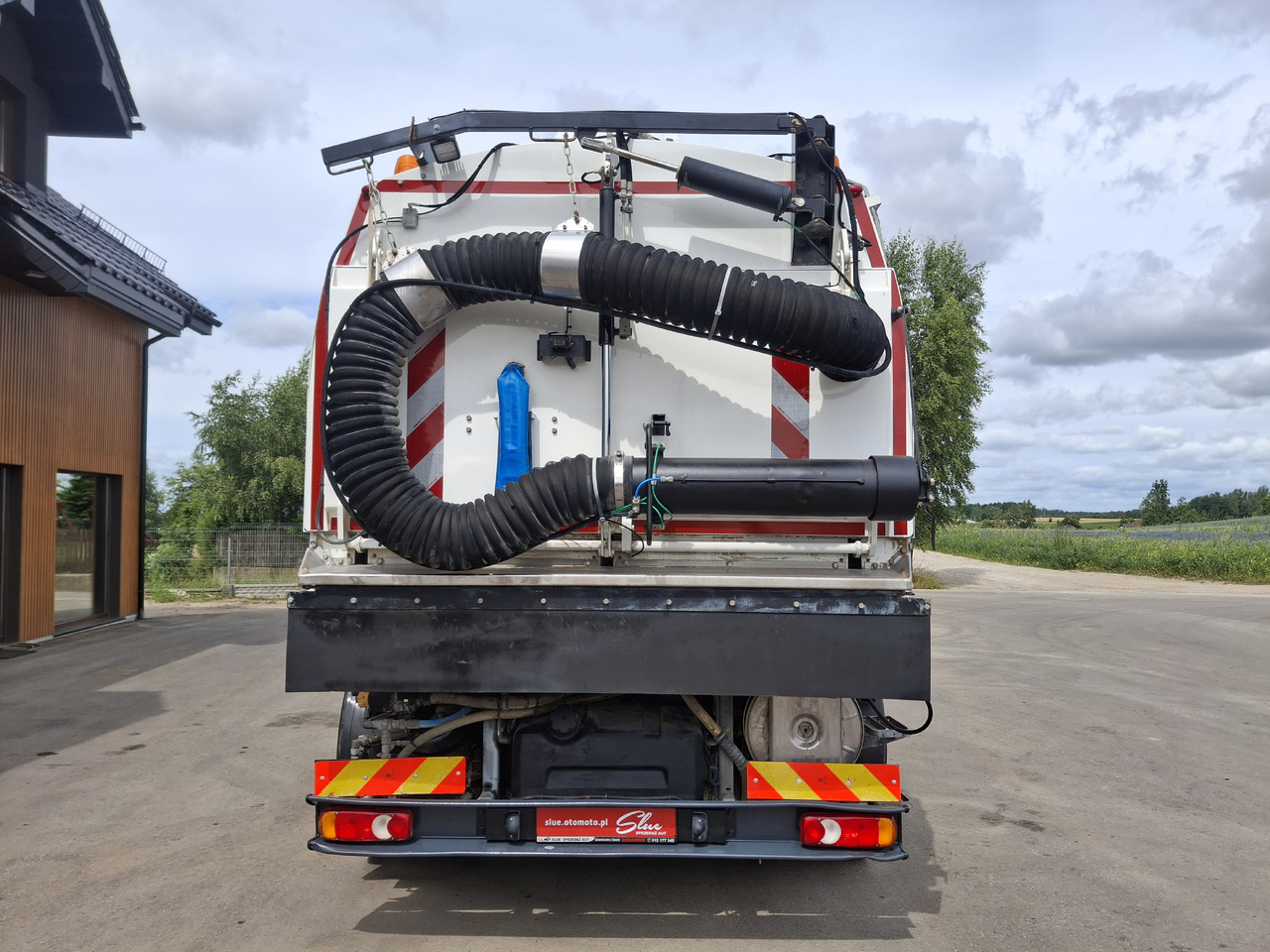 RENAULT D16 Zamiatarka Kehrmaschine FAUN Euro 6 PM10 Szczotki L/R Karcher Rura Do Liści 2 Motoren - Zamiatarka uliczna: zdjęcie 4 RENAULT D16 Zamiatarka Kehrmaschine FAUN Euro 6 PM10 Szczotki L/R Karcher Rura Do Liści 2 Motoren - Zamiatarka uliczna: zdjęcie 4