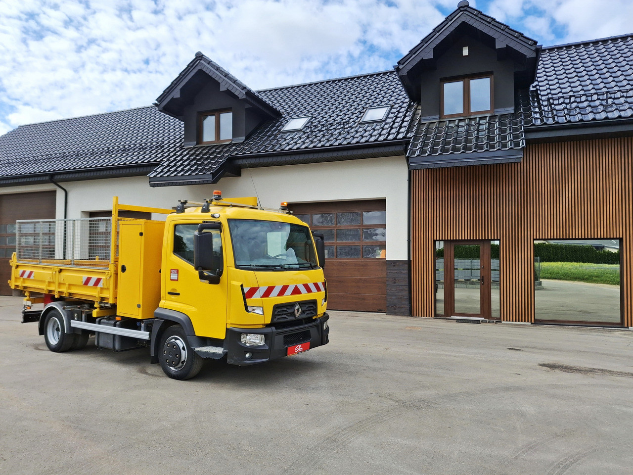 RENAULT D7.5 Wywrotka Kipper 3 Stronna 2015r 84 Tyś KM - Wywrotka: zdjęcie 1 RENAULT D7.5 Wywrotka Kipper 3 Stronna 2015r 84 Tyś KM - Wywrotka: zdjęcie 1