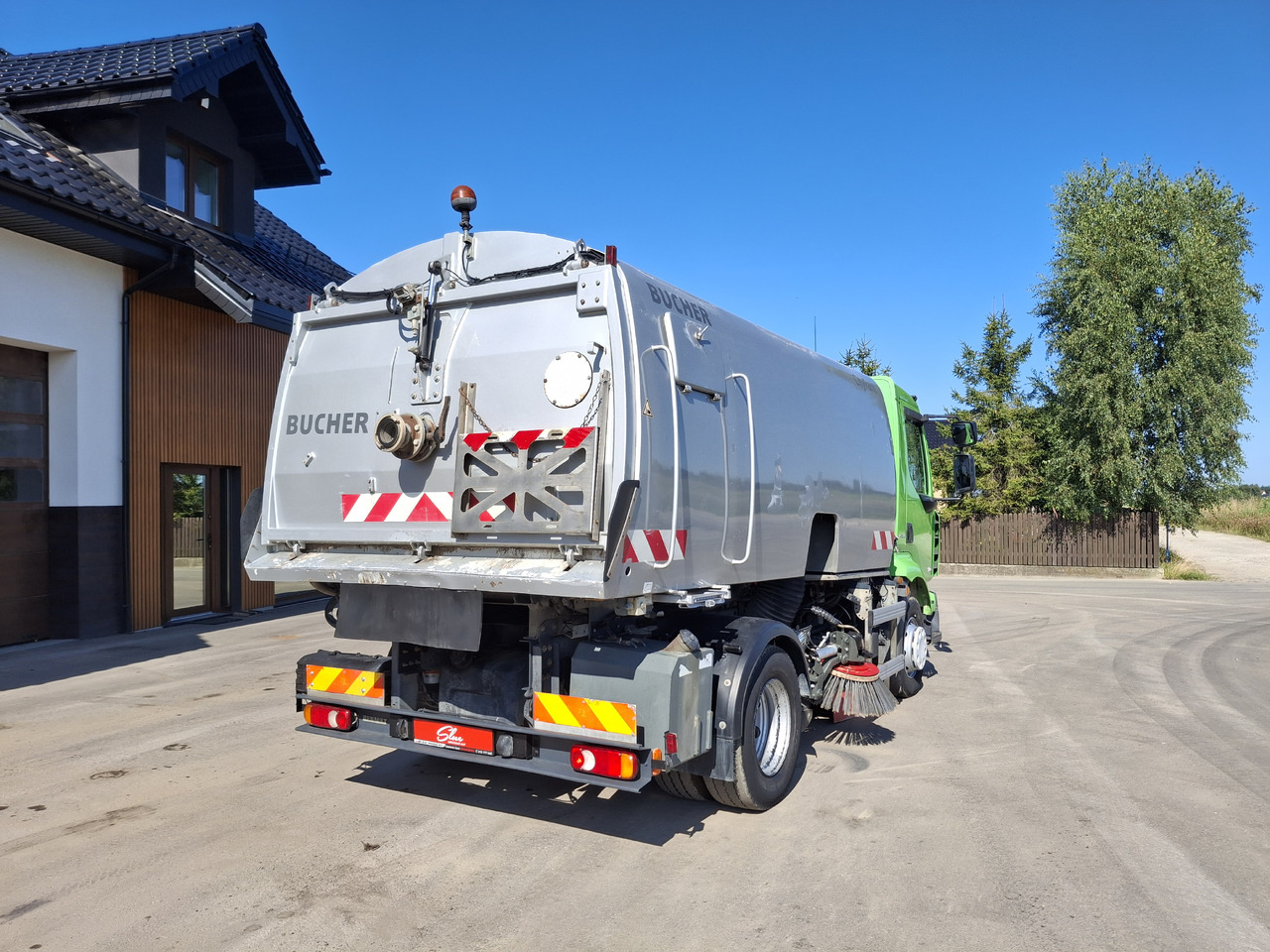 RENAULT Middlum 270 DXI Zamiatarka Kehrmaschine BUCHER Karcher L/R 2 Silniki 2 Motoren - Zamiatarka uliczna: zdjęcie 4 RENAULT Middlum 270 DXI Zamiatarka Kehrmaschine BUCHER Karcher L/R 2 Silniki 2 Motoren - Zamiatarka uliczna: zdjęcie 4