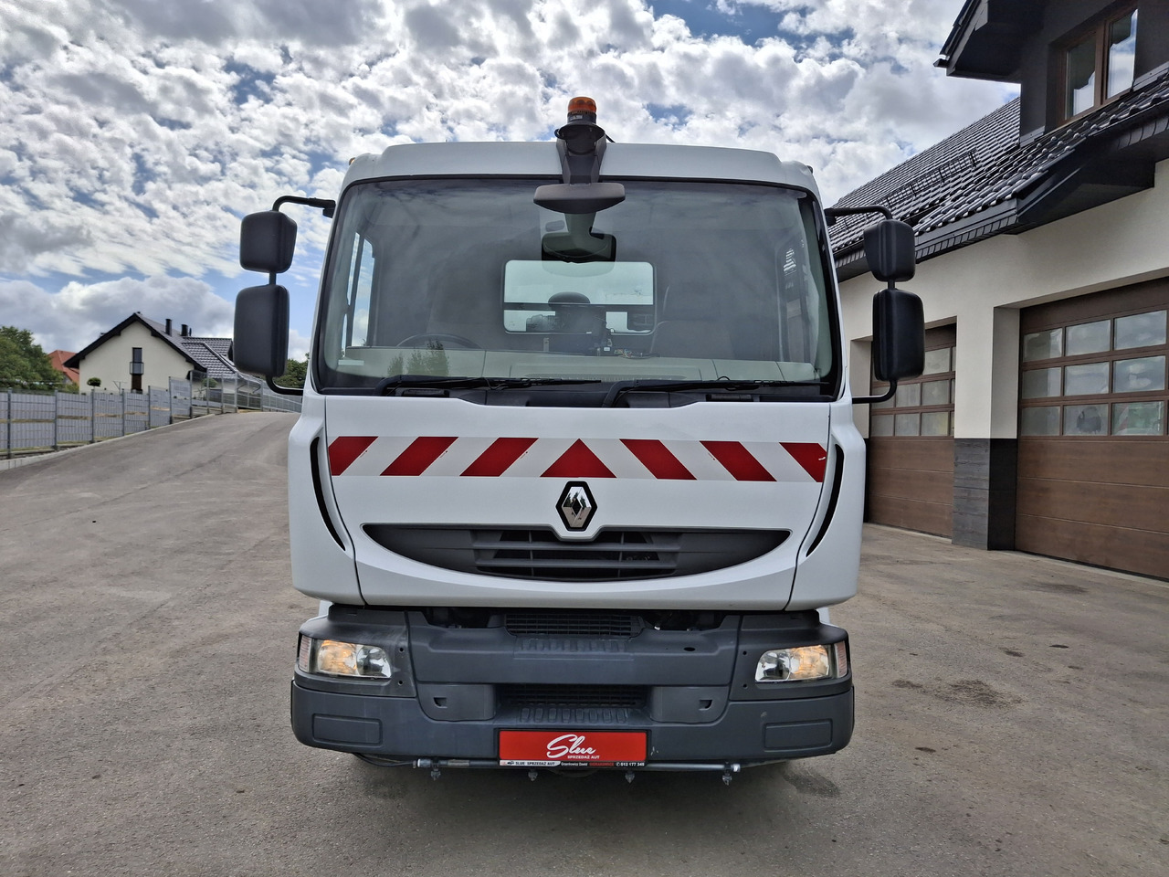 RENAULT Midlum 220 Zamiatarka Johnston VS500 Szczotki L/R Obie Strony Napęd Hydrostatyczny 2012r - Zamiatarka uliczna: zdjęcie 2 RENAULT Midlum 220 Zamiatarka Johnston VS500 Szczotki L/R Obie Strony Napęd Hydrostatyczny 2012r - Zamiatarka uliczna: zdjęcie 2