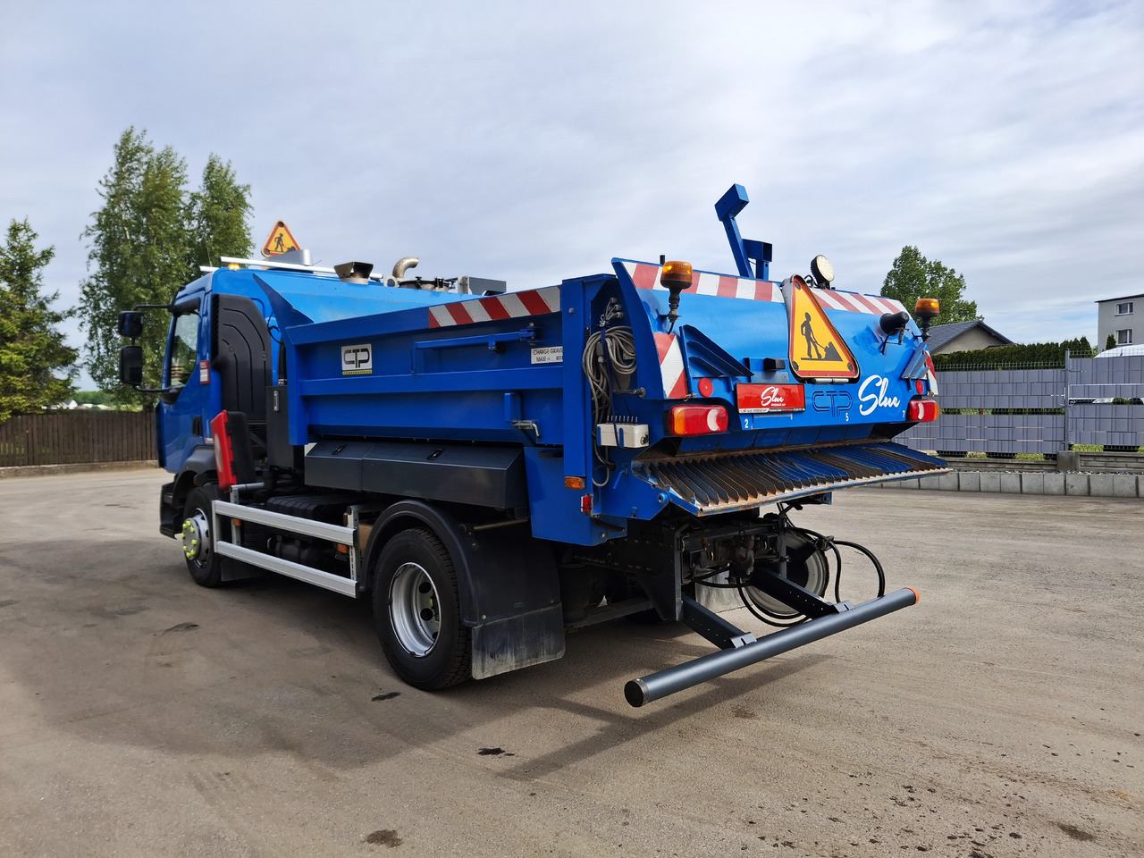 Renault D16 - Skrapiarka: zdjęcie 2 Renault D16 - Skrapiarka: zdjęcie 2