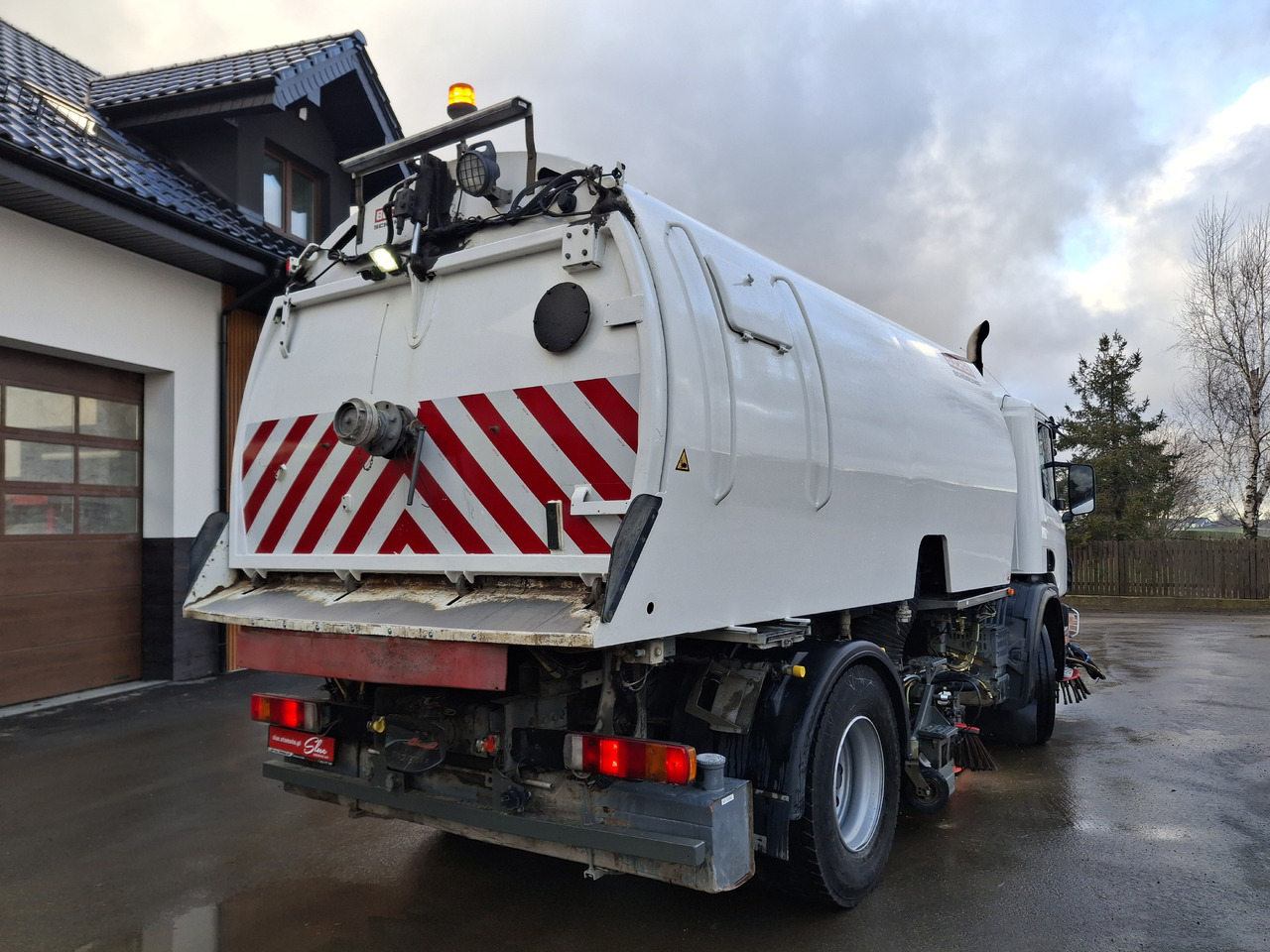 SCANIA 94G Zamiatarka Kehrmaschine BUCHER L/R Frontbürste 2 Motoren Odchwaszczarka Przednia Szczotka - Zamiatarka uliczna: zdjęcie 3 SCANIA 94G Zamiatarka Kehrmaschine BUCHER L/R Frontbürste 2 Motoren Odchwaszczarka Przednia Szczotka - Zamiatarka uliczna: zdjęcie 3