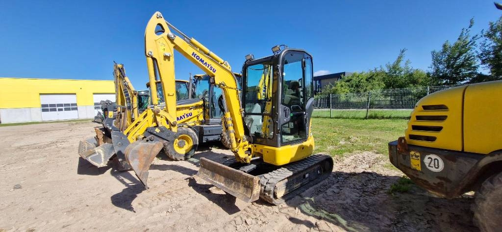 Komatsu PC 26 MR - Minikoparka: zdjęcie 1 Komatsu PC 26 MR - Minikoparka: zdjęcie 1