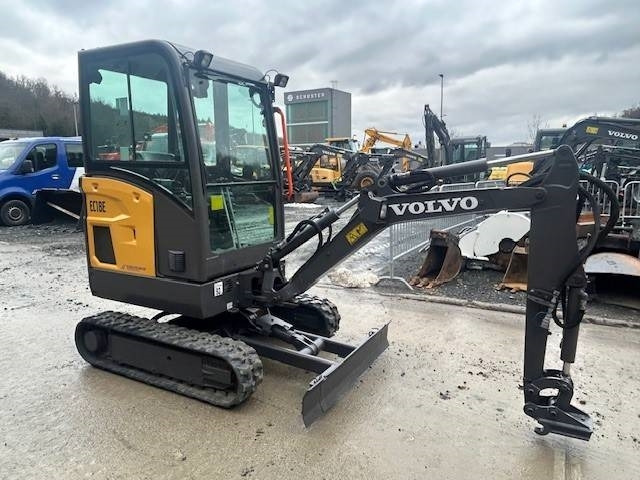 Volvo EC 18 E - Minikoparka: zdjęcie 3 Volvo EC 18 E - Minikoparka: zdjęcie 3