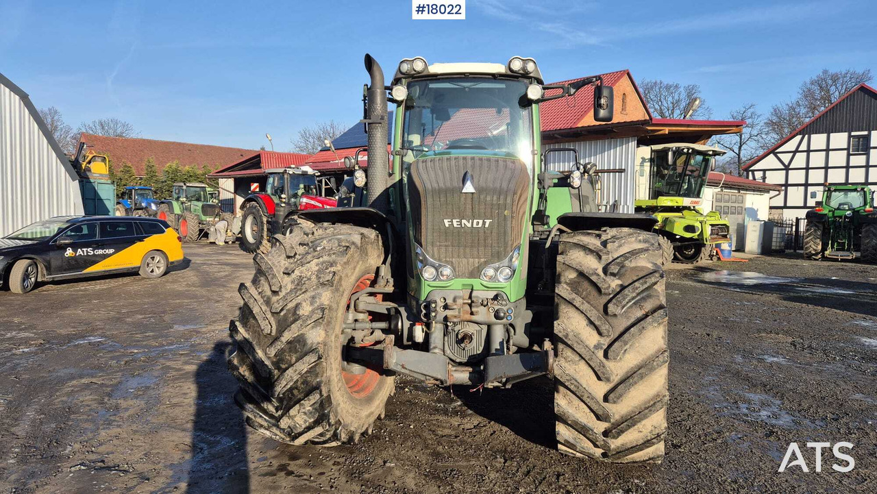 FENDT 933 Vario agricultural tractor (2015) - Ciągnik rolniczy: zdjęcie 2 FENDT 933 Vario agricultural tractor (2015) - Ciągnik rolniczy: zdjęcie 2