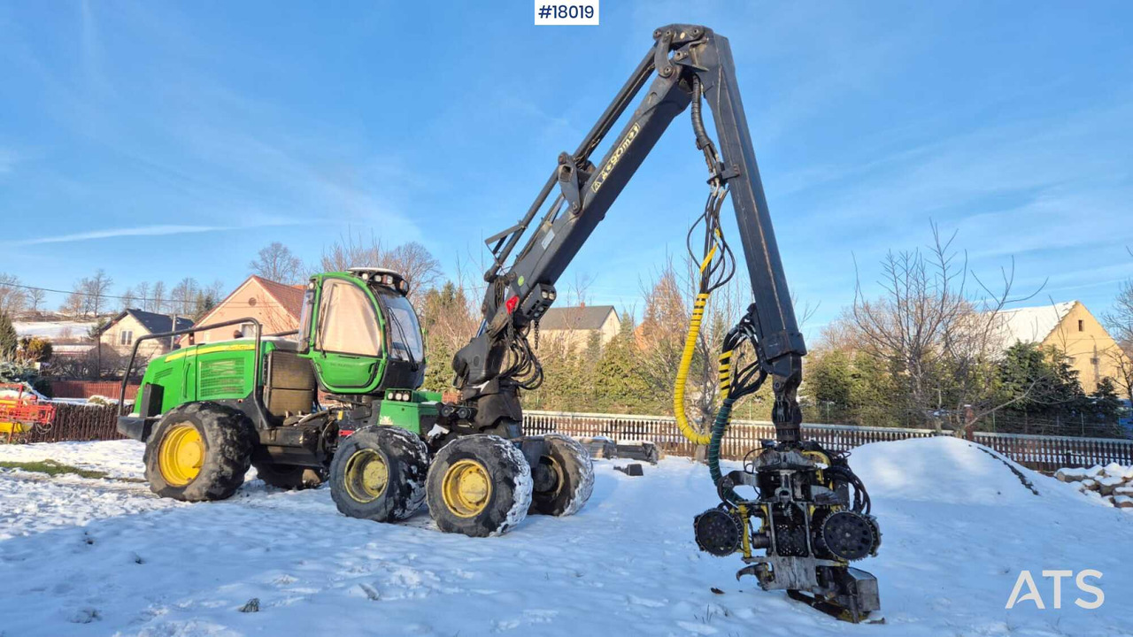 John Deere 1270E harvester (2009) - Harvester: zdjęcie 1 John Deere 1270E harvester (2009) - Harvester: zdjęcie 1